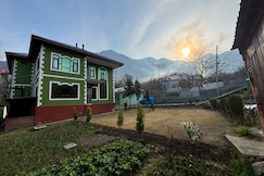 Ussam Home Stay, Srinagar