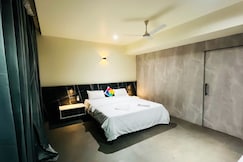 Nakshatra Executive, Kolhapur