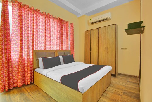 Hotel O THE ARROW Near DTU college