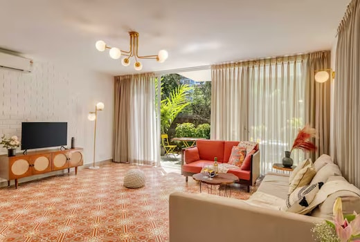 Stylish 2BR w Pool near Candolim and Coco Beach | Hireavilla