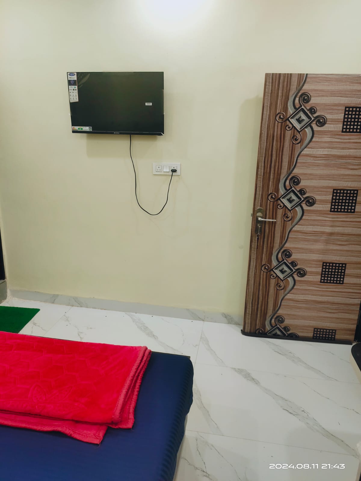 SHREE SIDDHI VINAYAK HOTEL & RESTAURANT - Tap to explore photos