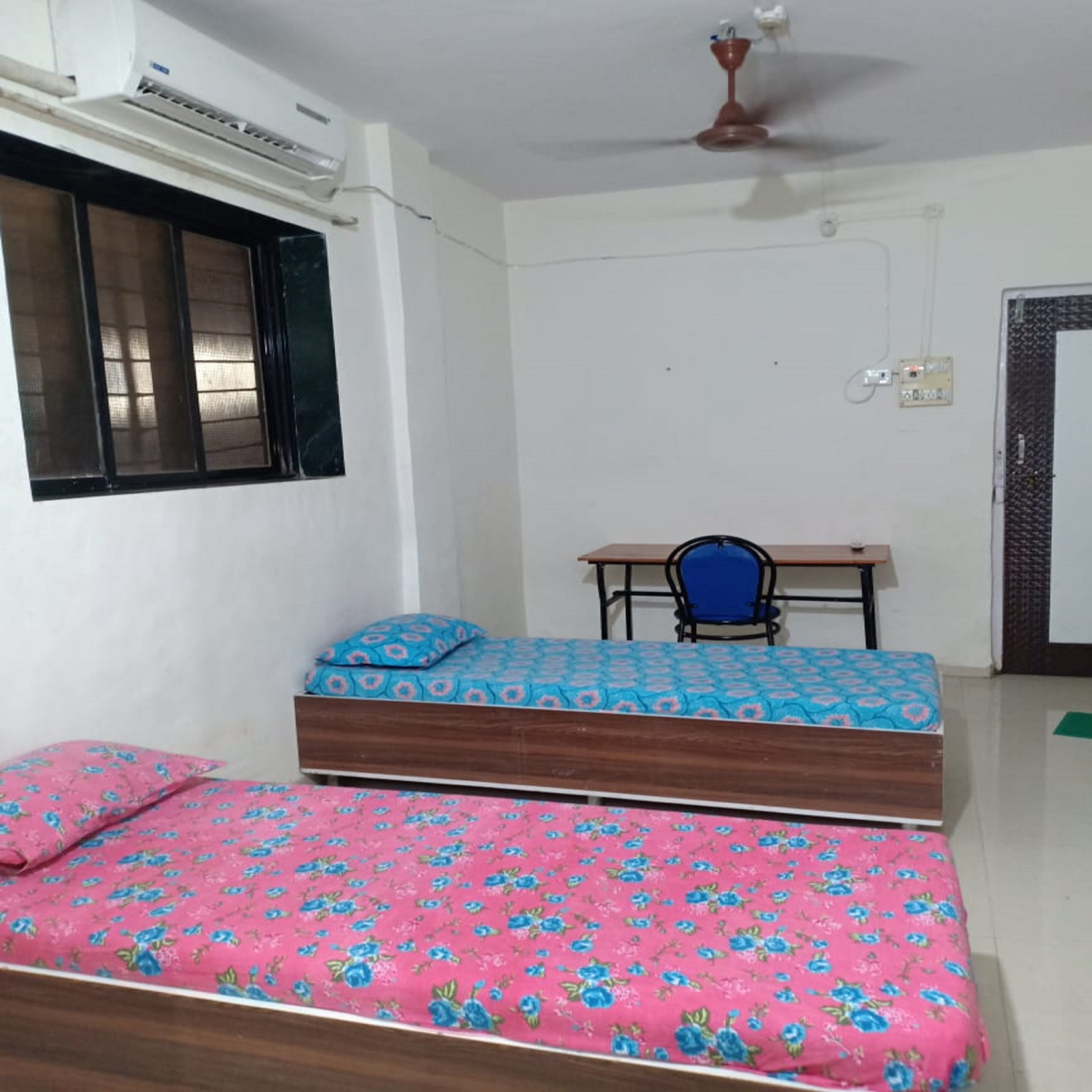 Seafarers Guest House,Belapur - Tap to explore photos