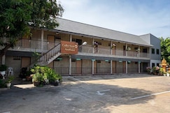 Collection O Ayothaya Hotel, Maha Rat