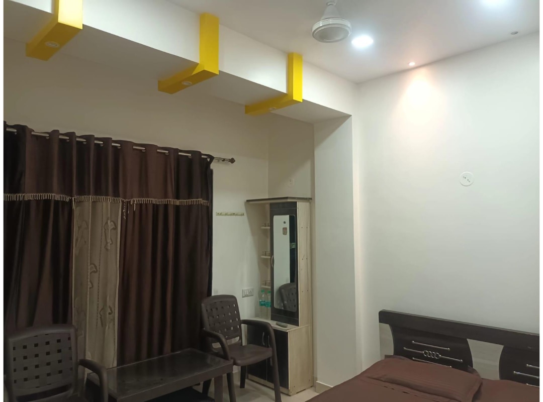 Hemprabha Bed And Breakfast 4