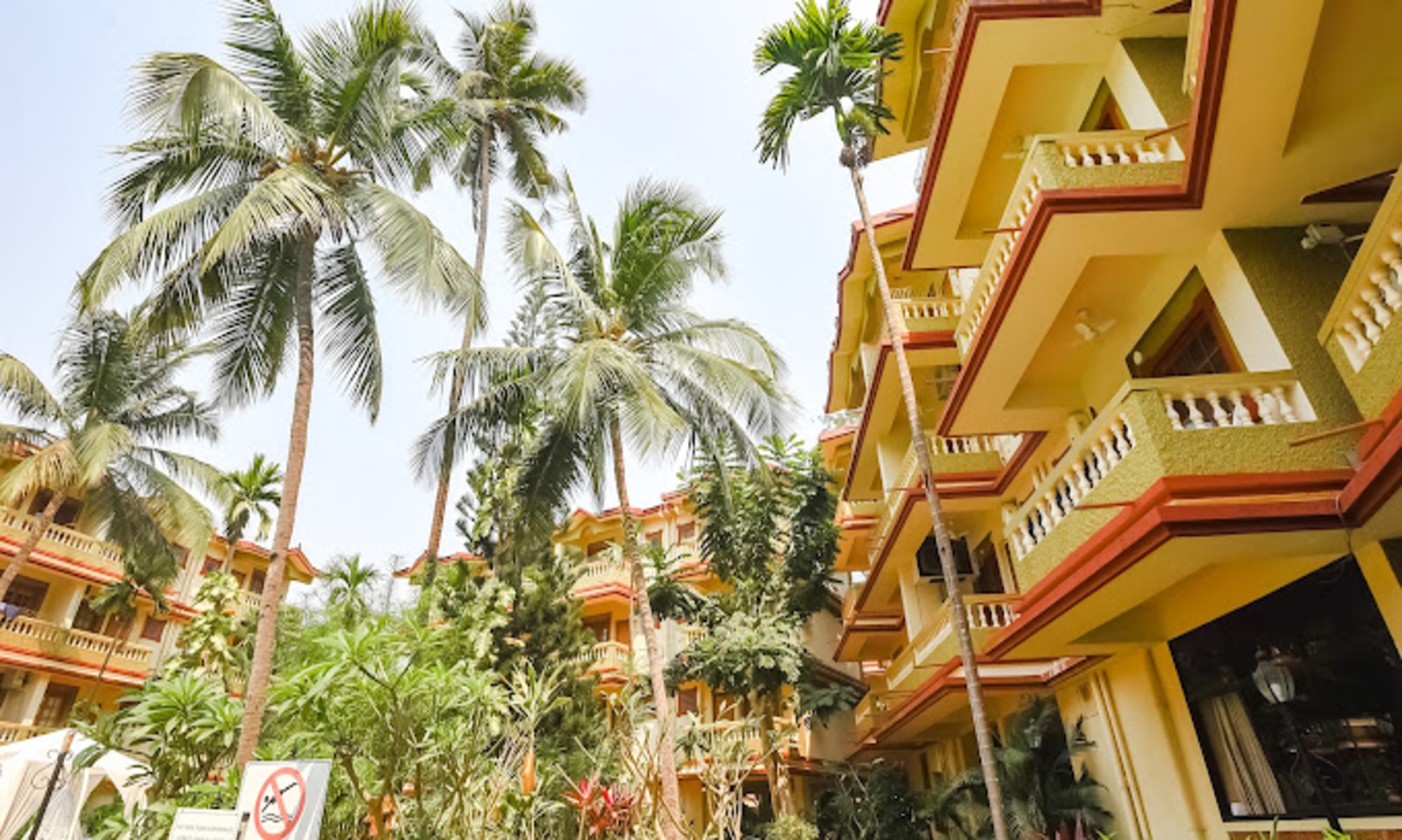 FabHotel Prime Tanjo Highland With Pool, Candolim Beach - 700M From Candolim Beach - Tap to explore photos