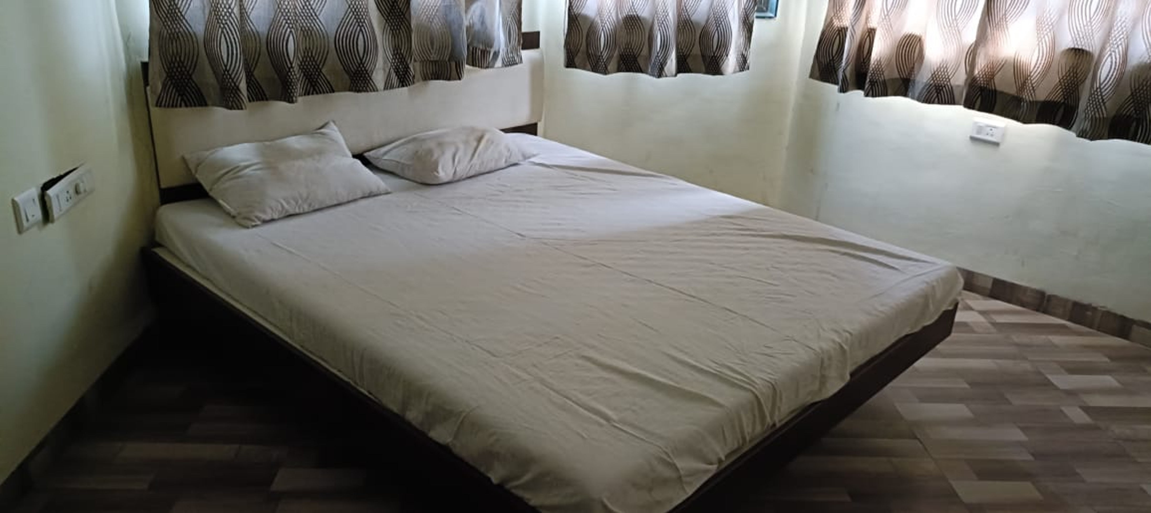 Etranger Villa 2