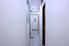 FlexiBay- Girls Hostel North Delhi, Delhi