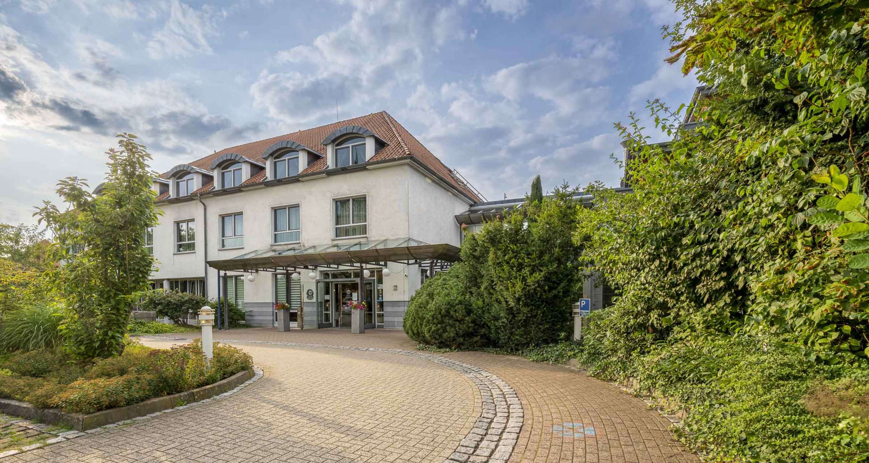 Best Western Hotel Heidehof - Tap to explore photos