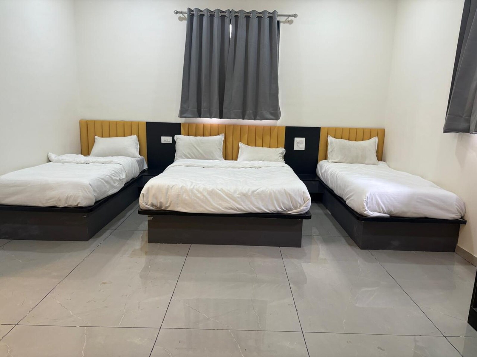 Hotel Mathura Airport Road 5