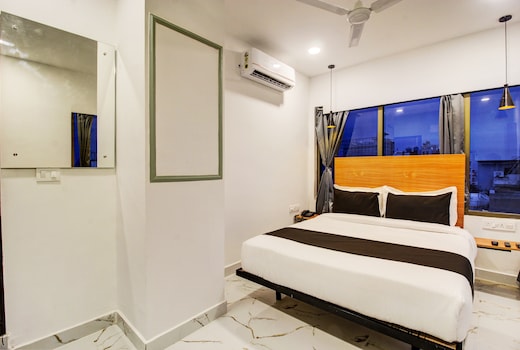 Super Townhouse Rcc Hotel Banjara Hills