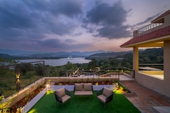 SaffronStays Lakefront Nivriti, Pune