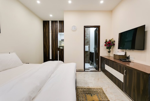 5 Bhk Duplex with Party Terrace