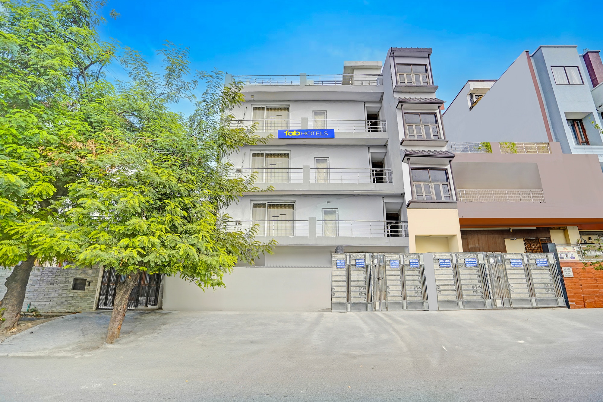 FabHotel Dream House - Noida stadium - Tap to explore photos