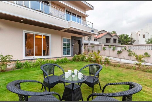 River Martin 4BHk with Pvt Pool