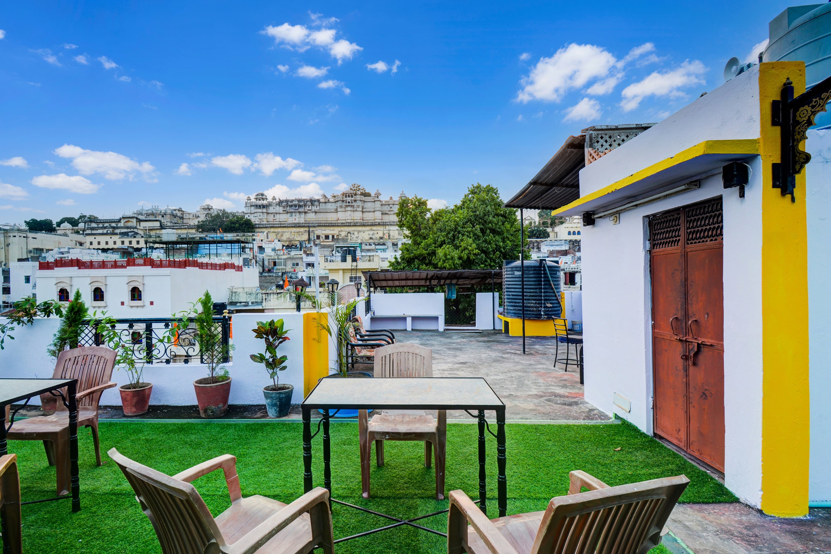 Hotel O Heritage City Palace View Atithi Guest House - Tap to explore photos