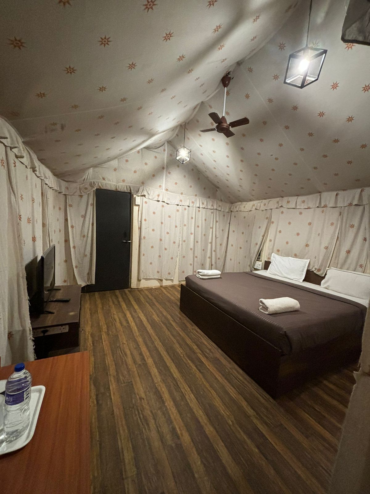 Exotica de Swiss Cottage 5
