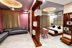 Hotel Mohan Palace (5 Min walk from Khatu Shyam Ji Temple), Danta Ramgarh