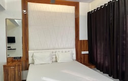 Deluxe with Sea View