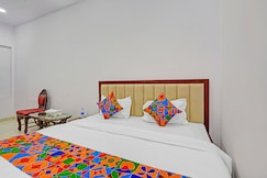FabHotel Tirth Comfort Stays - 800M From Kashi Vishwanath Temple, Varanasi