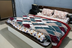 Meraaj Guest House, Karimganj