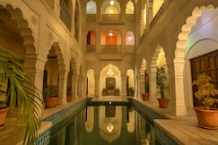 Jyoti mahal a heritage hotel - 5 mins from new delhi railway station & 2 mins from metro., Delhi