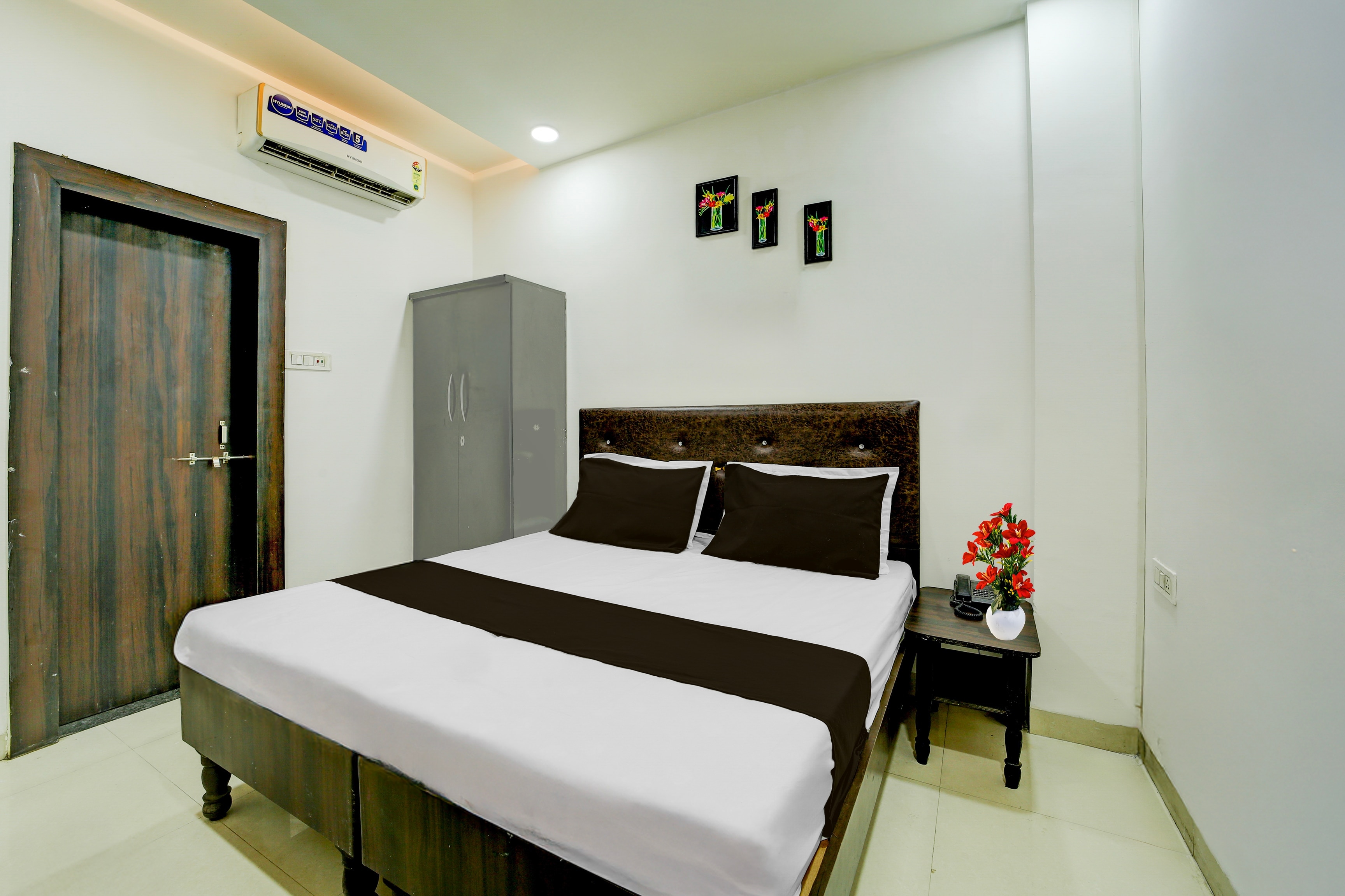 Super Collection O Passport Office Indore Formerly Rudraksh Inn - Tap to explore photos