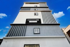 Super Townhouse Oak L B Nagar Metro Station, Hyderabad