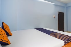 SPOT ON Silver Green, Kolkata