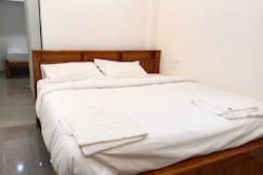Shri Dham Homestay  Suite Room, Murudeshwar