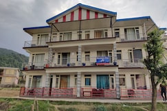 THE MOUNTAIN AND SUNRISE VIEW, Dharamshala