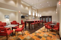 Hampton Inn & Suites Hartford/East Hartford, CT, Hartford