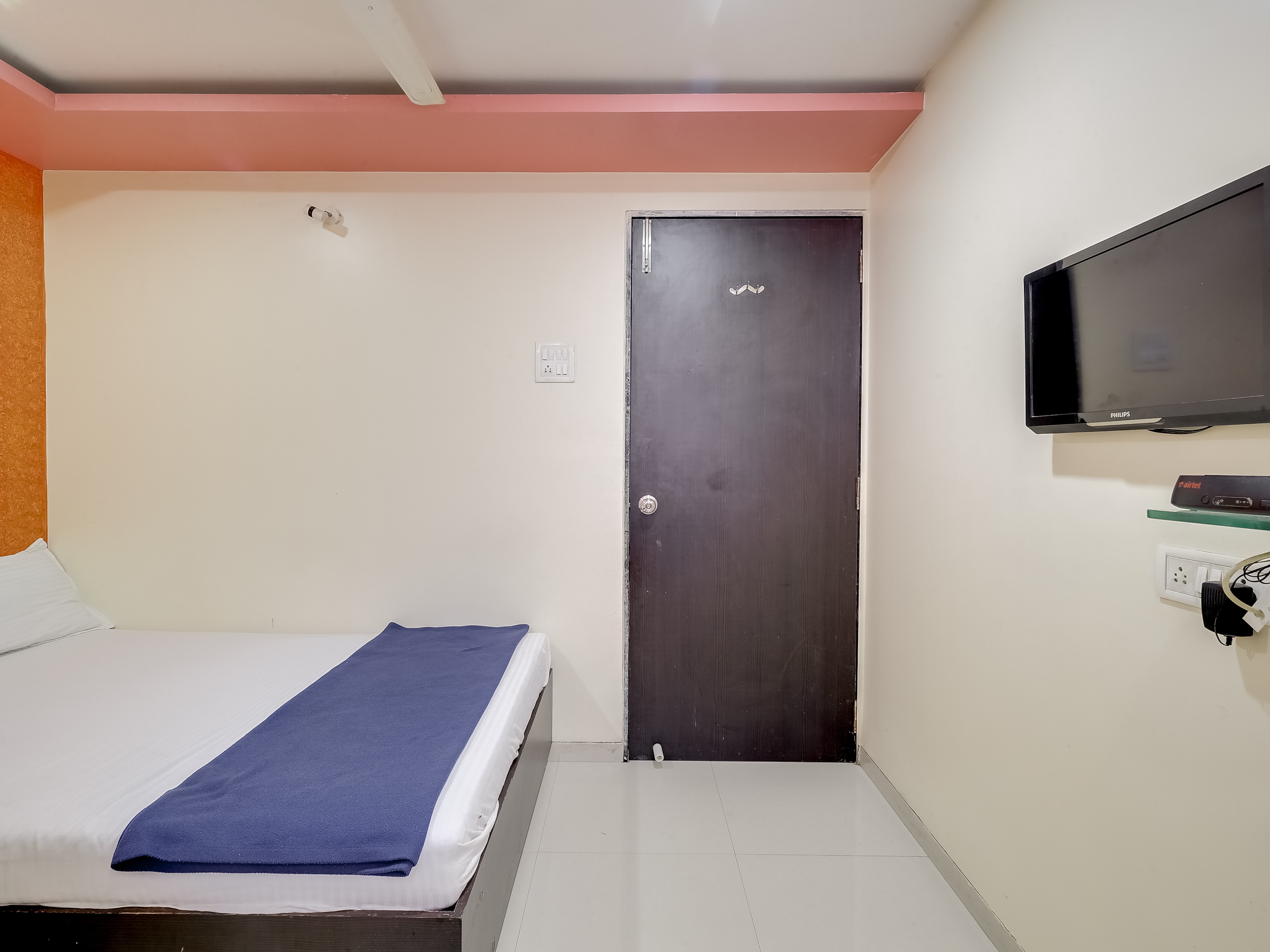 Deluxe Room 1