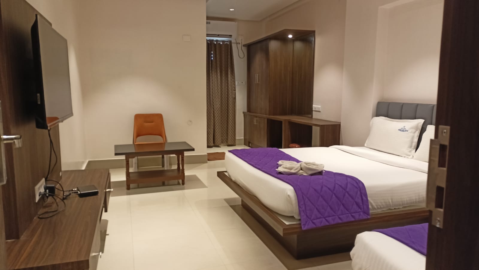 Hotel SRS Jade Empire Attibele - Hosur - Tap to explore photos