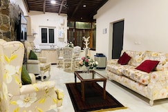 Luxsugero Penthouse Kainchi Dham, Bhowali