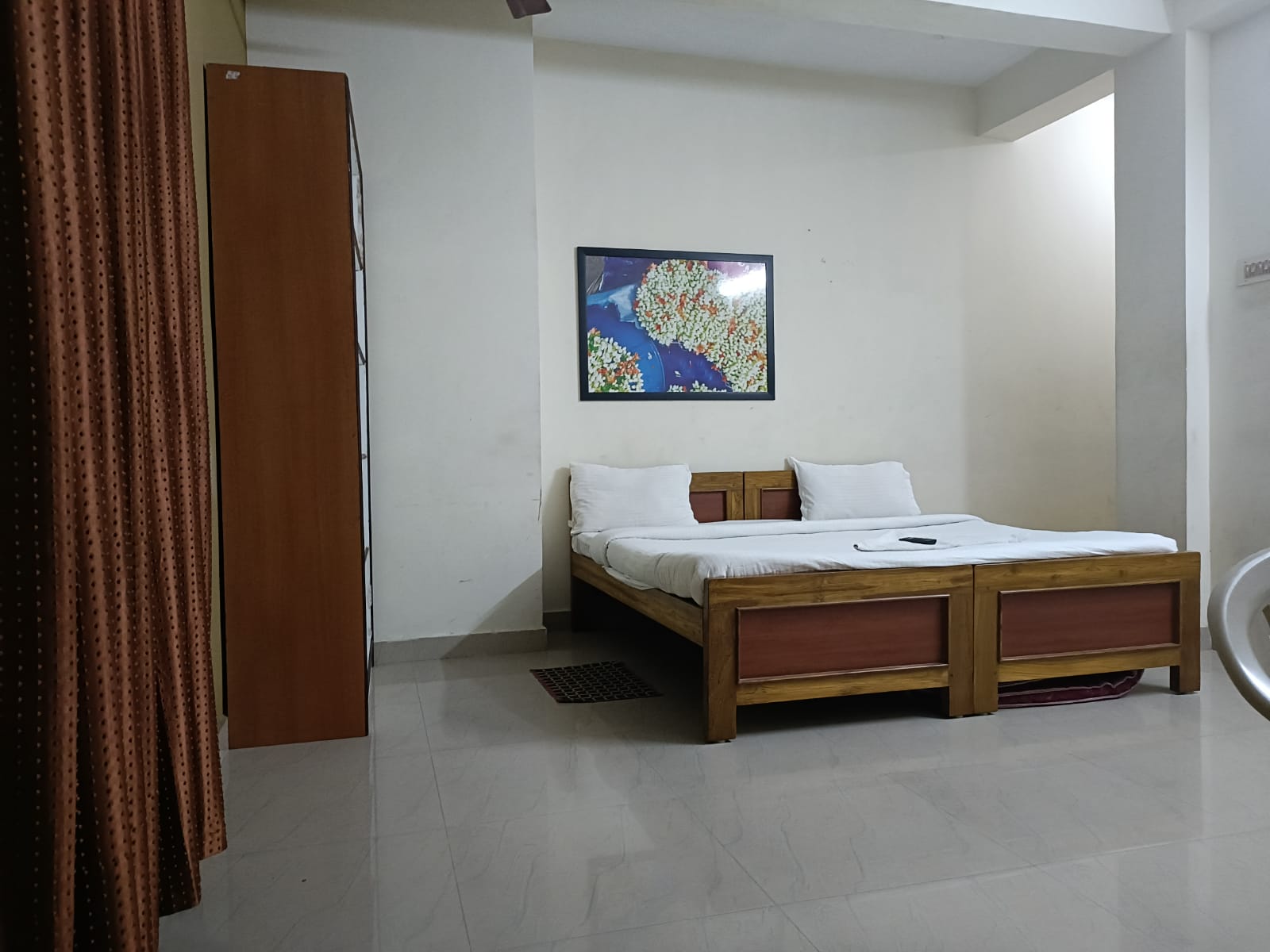 velammal lodge - Tap to explore photos
