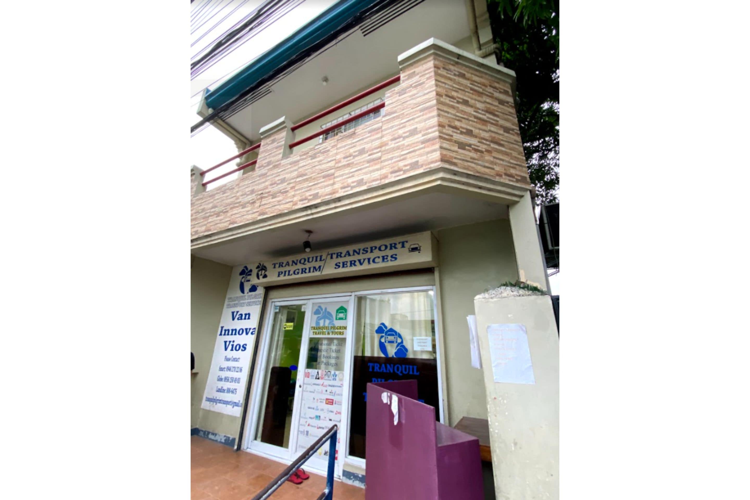 Vaccinated Staff - OYO 808 Mye Tourist Inn - Tap to explore photos