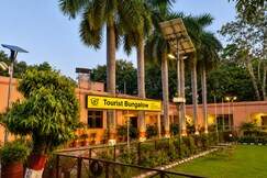 Rahi Tourist Bungalow, Nawabganj, Hasanganj