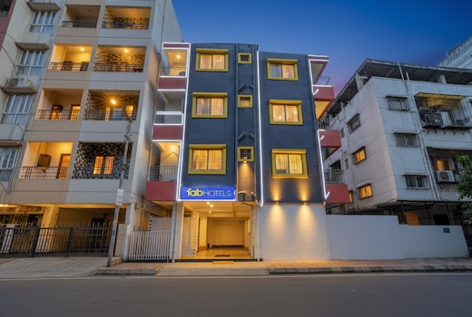 FabHotel Bizstay Executive