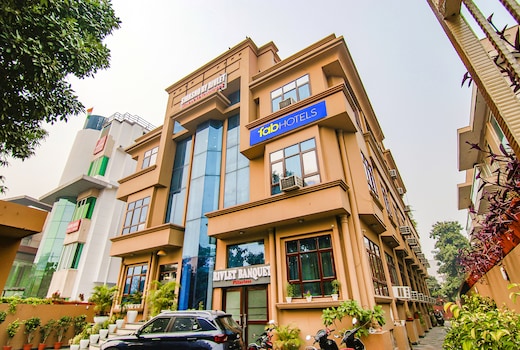 FabHotel Prime The Rivlet Premium