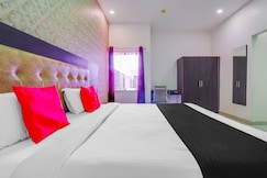 Hotel Grand Bhavya Palace, Basti