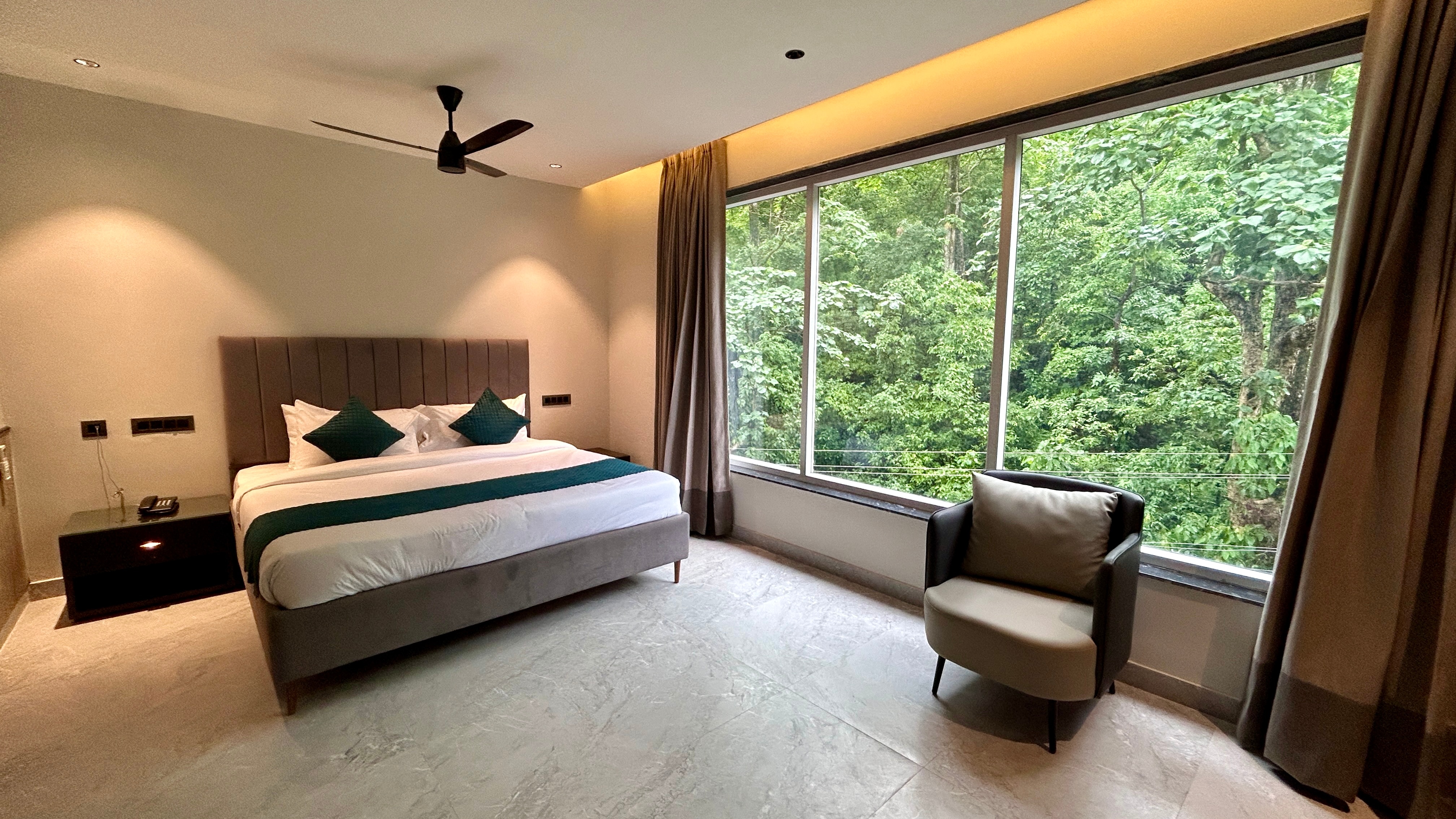 DLS Divine Resort and Spa - Tap to explore photos