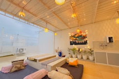 The Element Stays - 1Rk Boho Penthouse with Gazebo, Ujjain