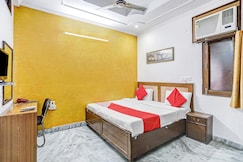 hotel OWhite Elephant, Noida