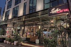 Sacha's Hotel Uno, Bangkok