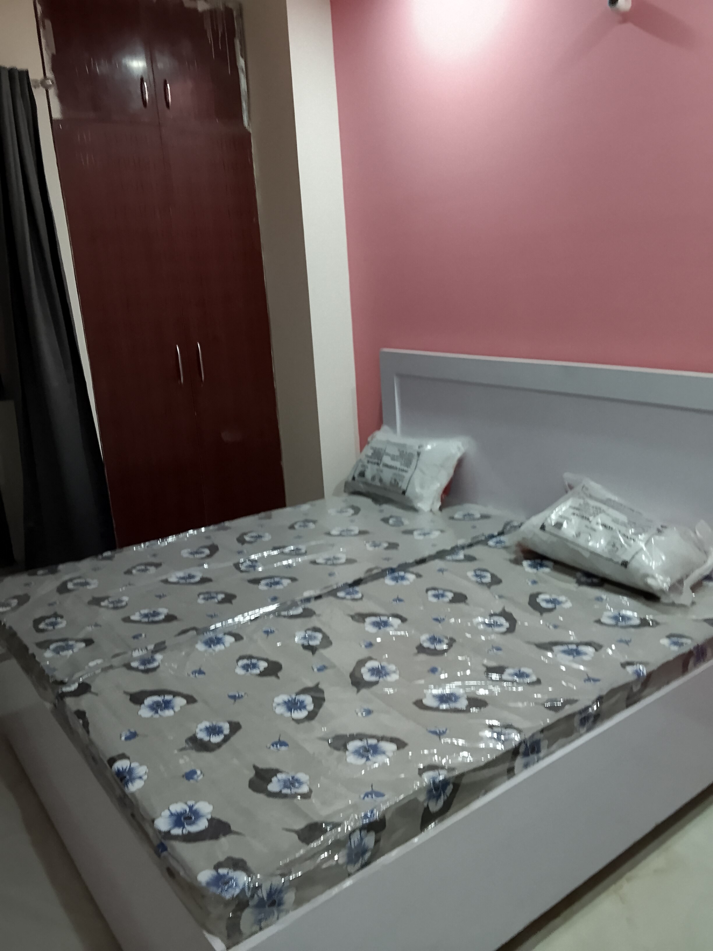 Bhardwaj Rooms - Tap to explore photos