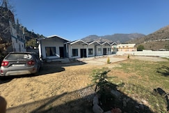 Friendship inn hotel and resorts , Barkot