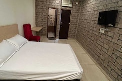 Hotel O Blue Vibes, Meerut