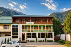 THE GRITTI  CASTLE  HOTEL & RESTAURANT, Srinagar
