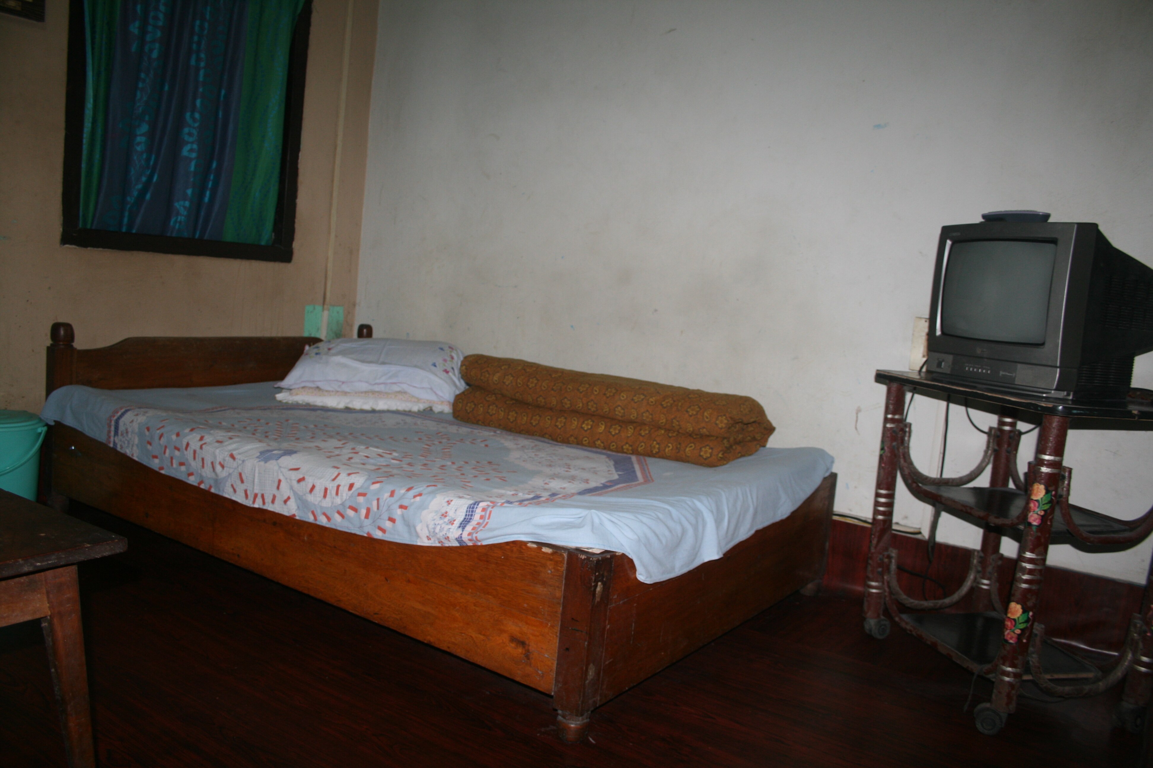 Hotel Pradhan - Tap to explore photos