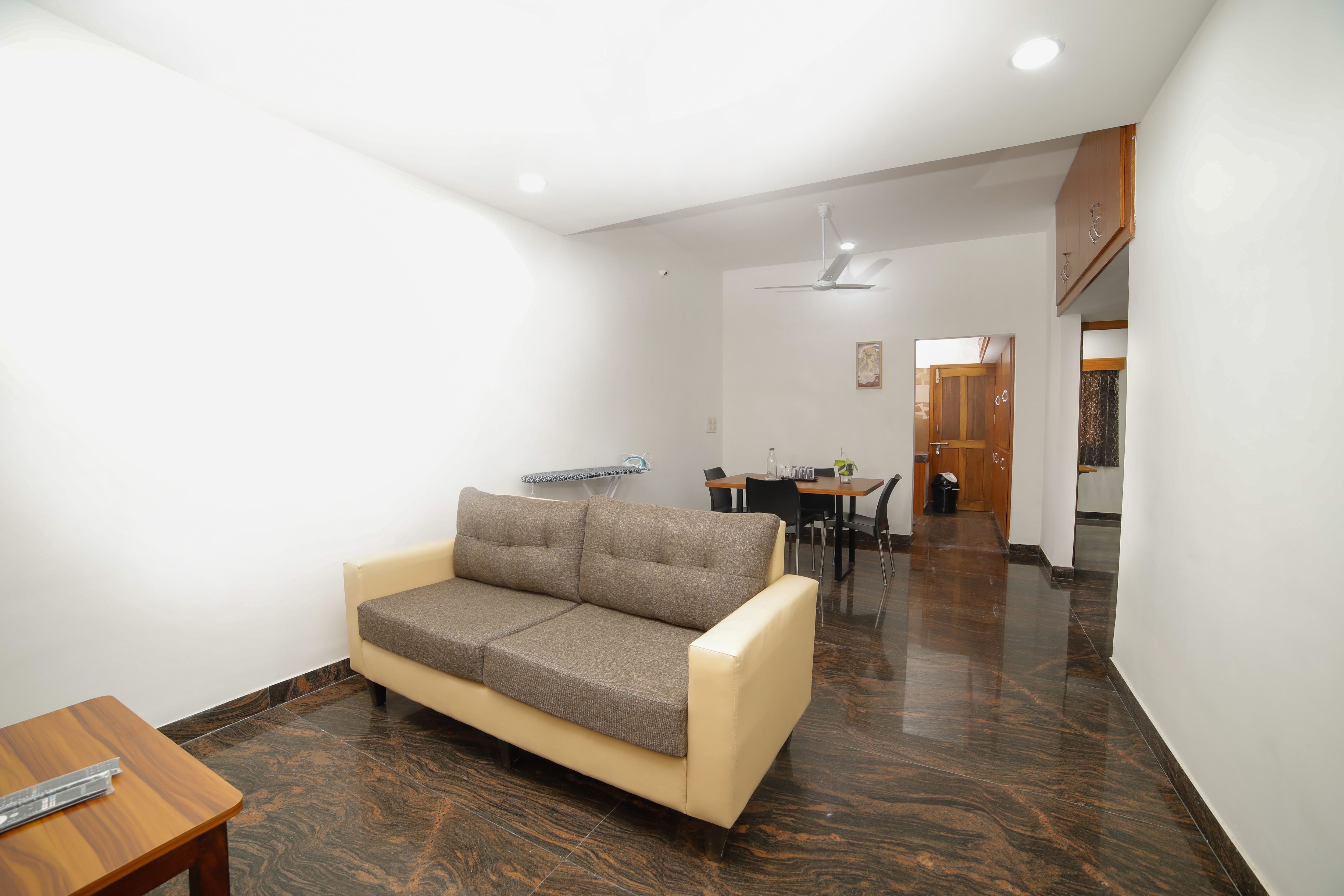 Mymoon Furnished Apartments - Tap to explore photos